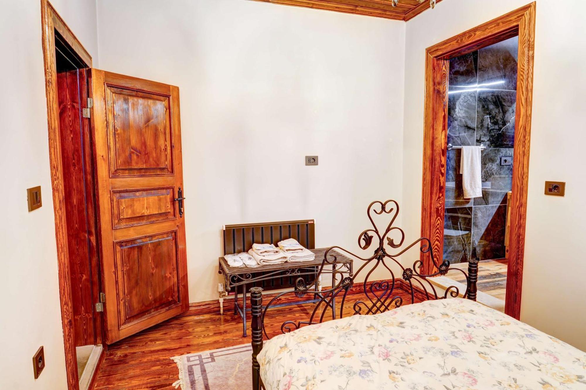 Kerem Ile Asli Butik Hotel Balqash Zewnętrze zdjęcie