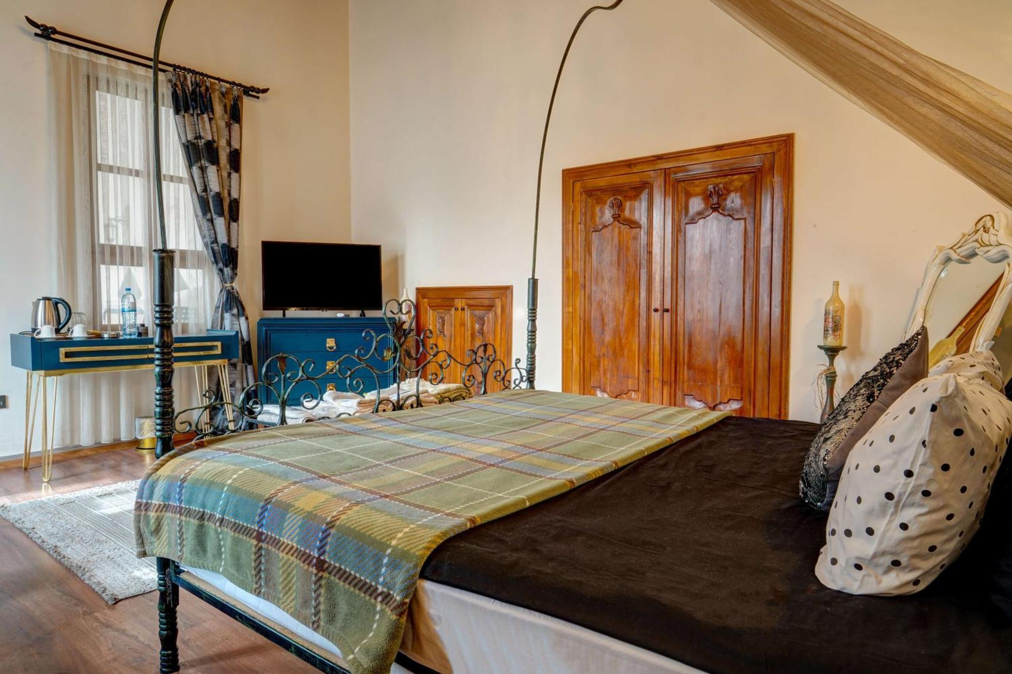 Kerem Ile Asli Butik Hotel Balqash Zewnętrze zdjęcie