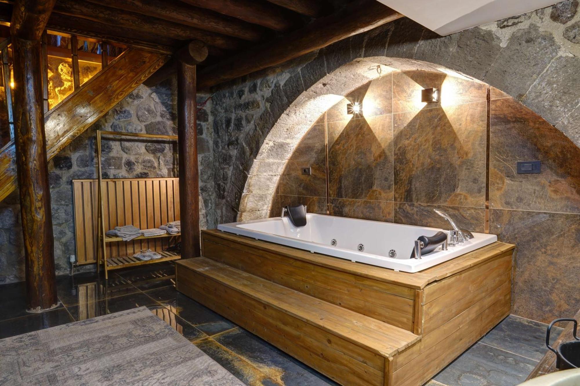 Kerem Ile Asli Butik Hotel Balqash Zewnętrze zdjęcie